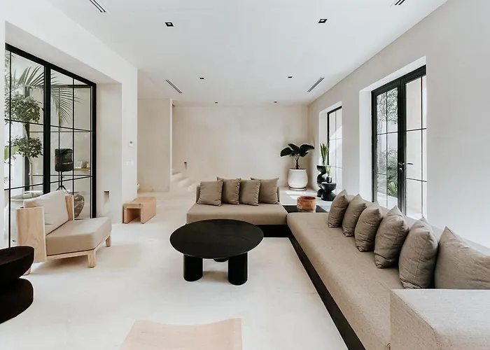 Casa Moderna